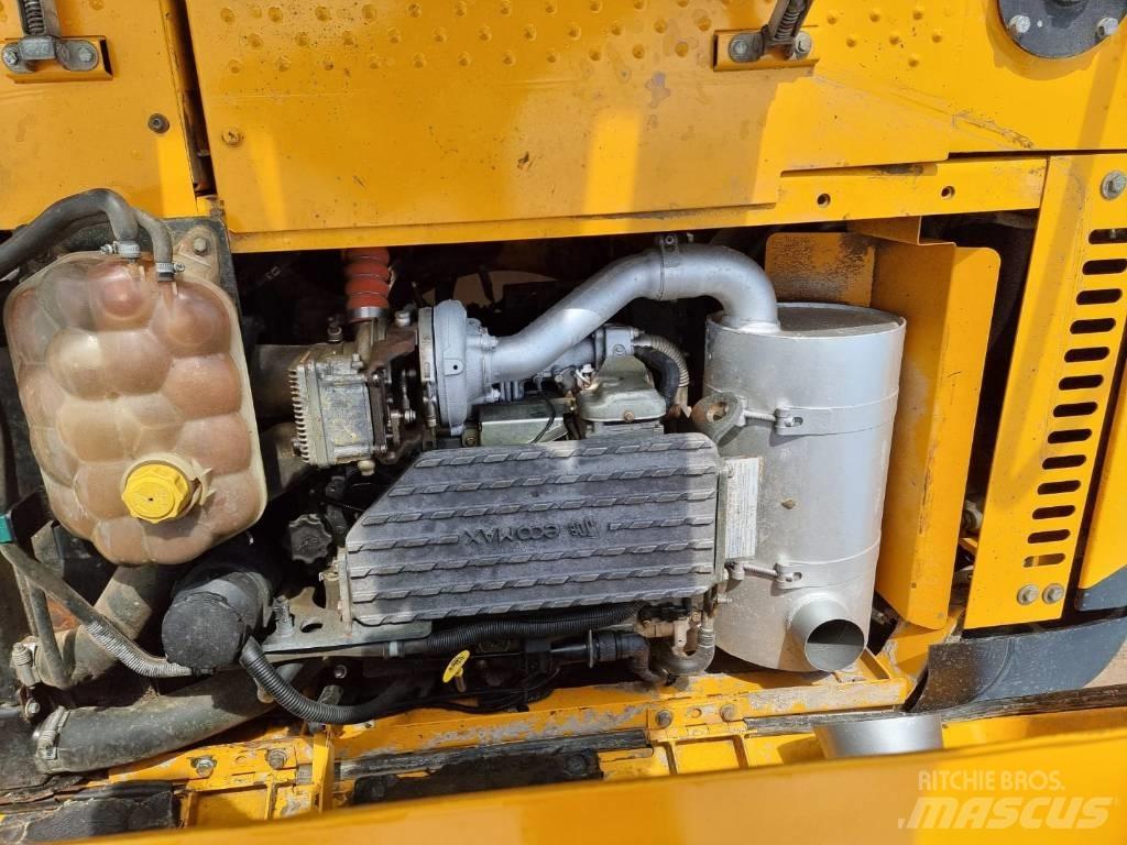 JCB JS 130 LC Vikšriniai ekskavatoriai