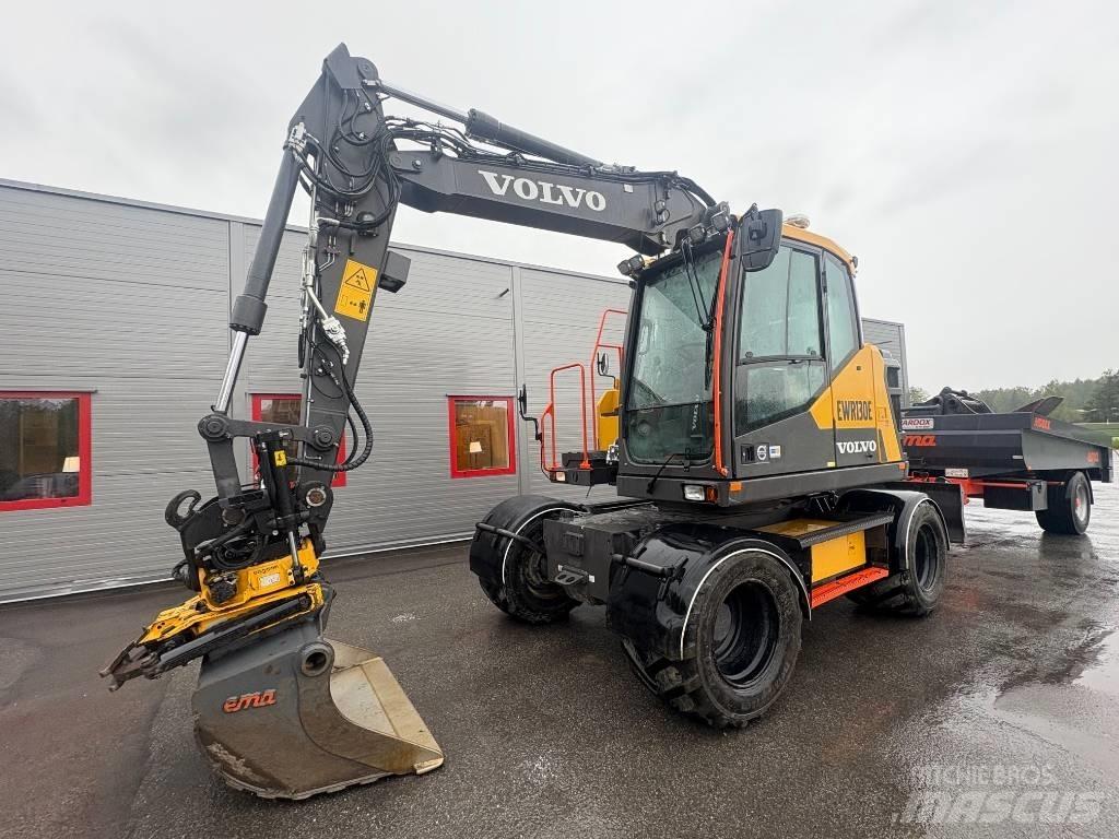 Volvo EWR130E + Kärra Ratiniai ekskavatoriai