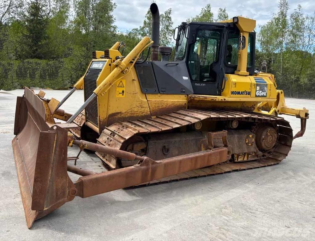 Komatsu D 65 PX-15 Vikšriniai buldozeriai