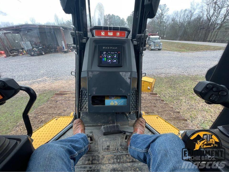 John Deere 750L Vikšriniai buldozeriai