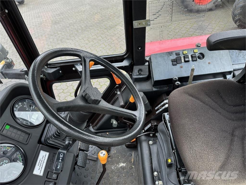 Belarus MTS 952.2 Traktoriai