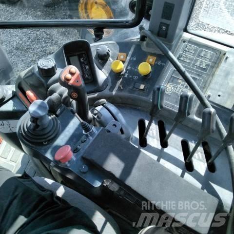 New Holland TM 165 Traktoriai