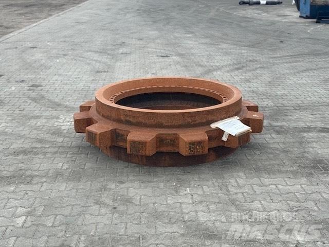 CAT 6040 SPROCKET Vikšrai, grandinės ir važiuoklės
