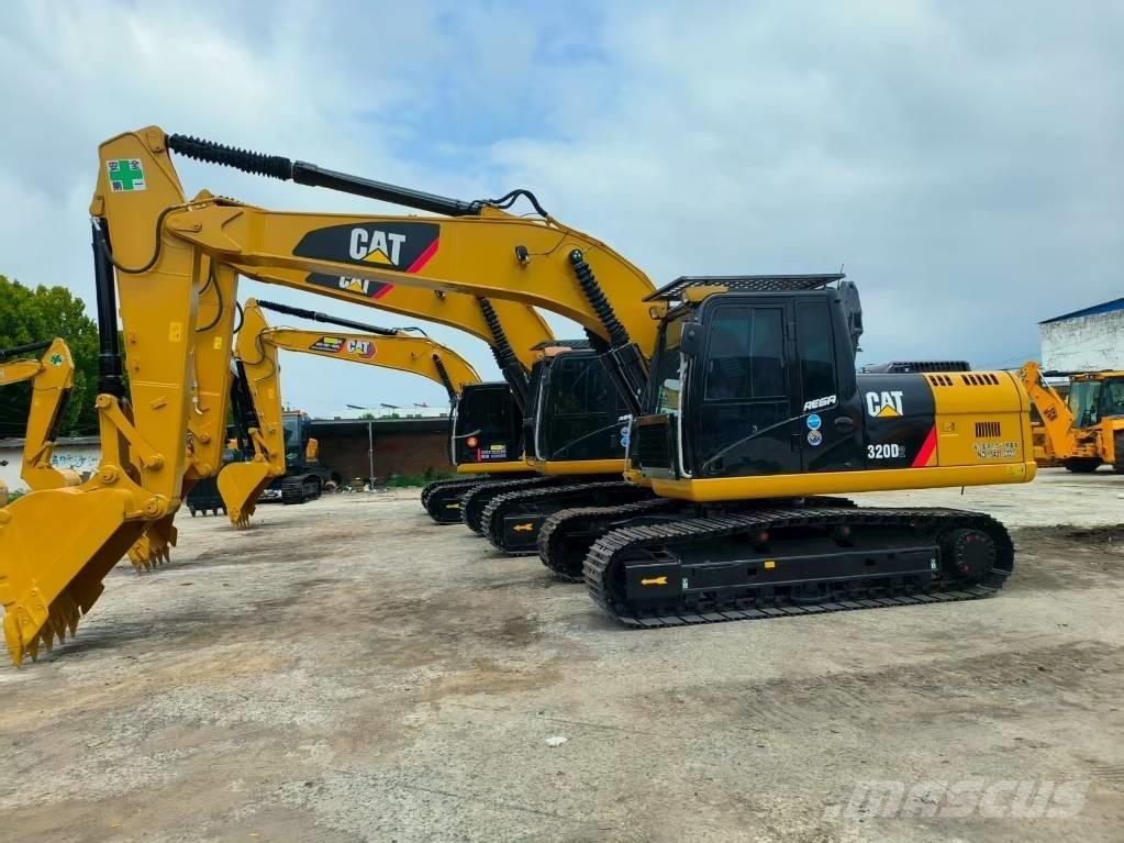 CAT 320 D Vikšriniai ekskavatoriai
