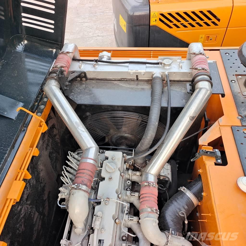 Hyundai 305LC-9 Vikšriniai ekskavatoriai