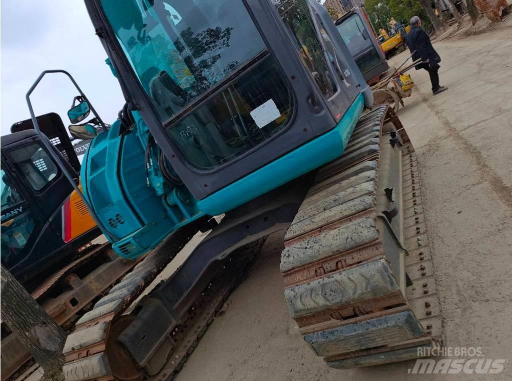Kobelco SK 135 SR Vikšriniai ekskavatoriai
