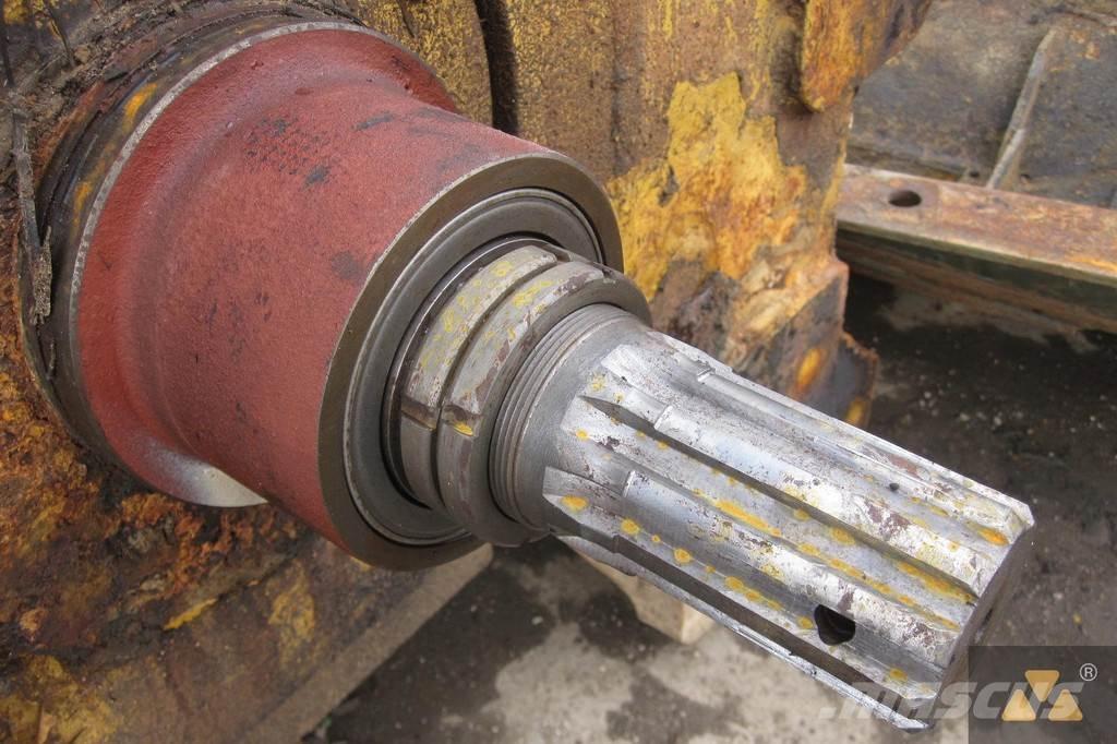 CAT D8K winch Kiti naudoti statybos komponentai