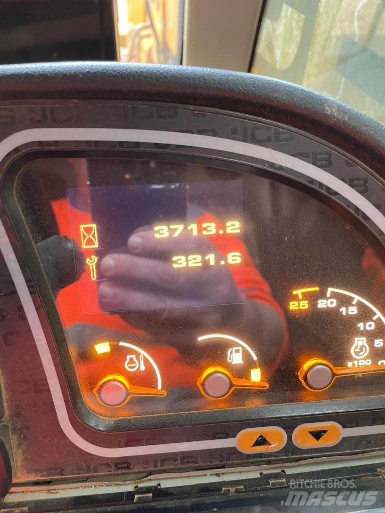 JCB 541-70 Teleskopiniai krautuvai žemės ūkiui