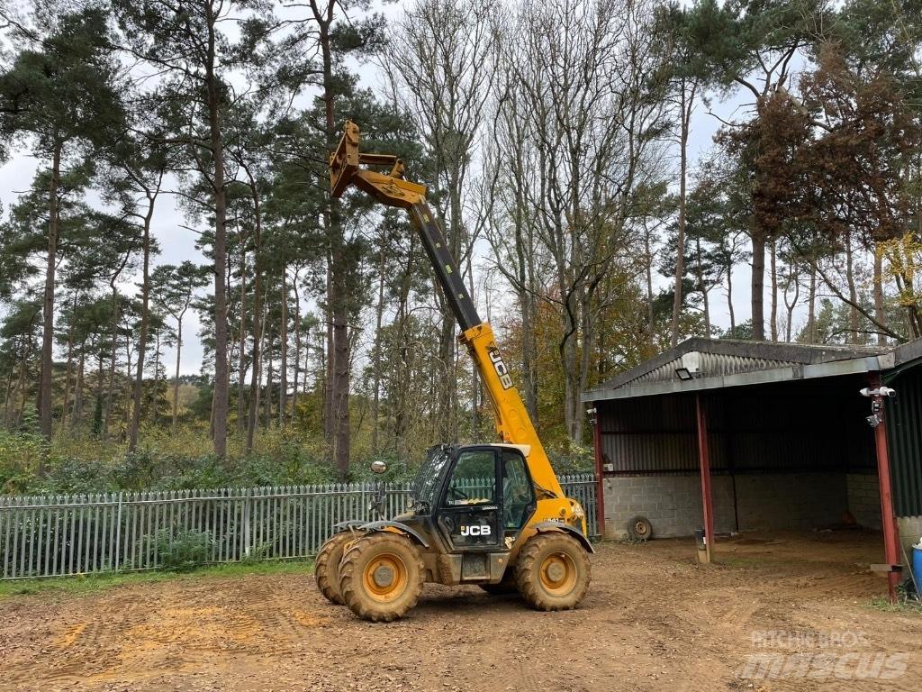 JCB 541-70 Teleskopiniai krautuvai žemės ūkiui