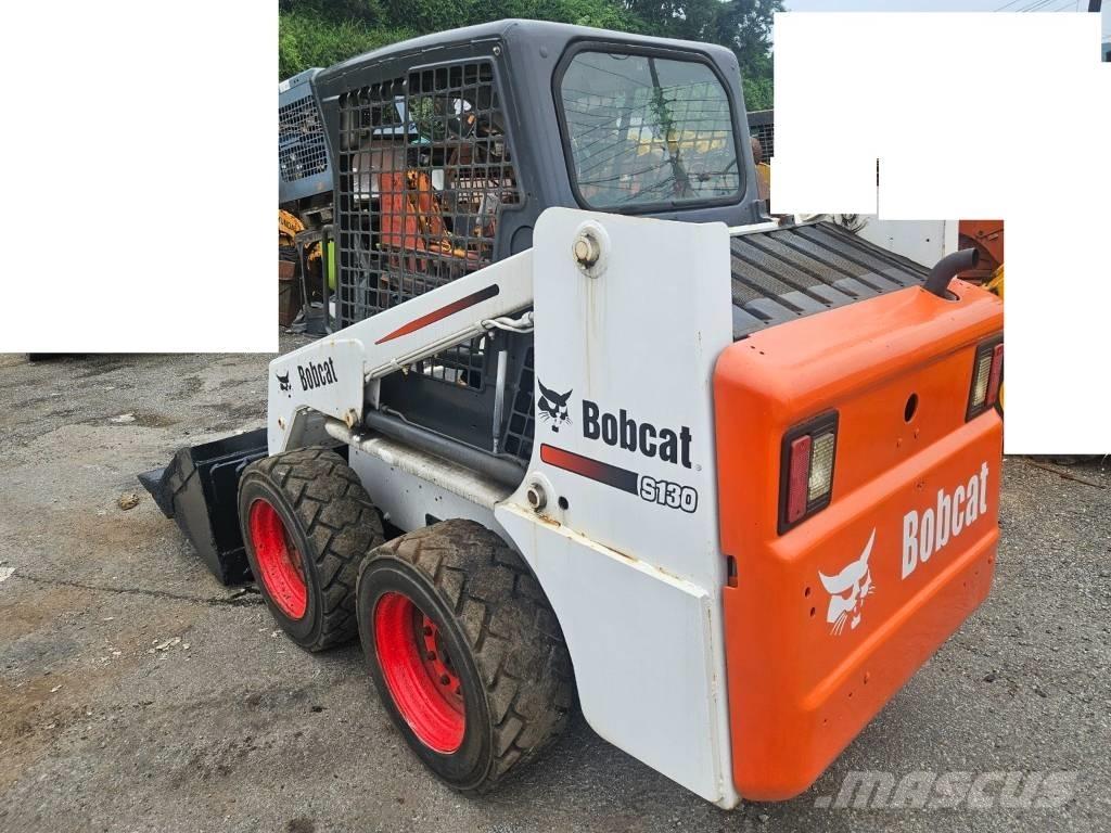 Bobcat S 130 Krautuvai su šoniniu pasukimu