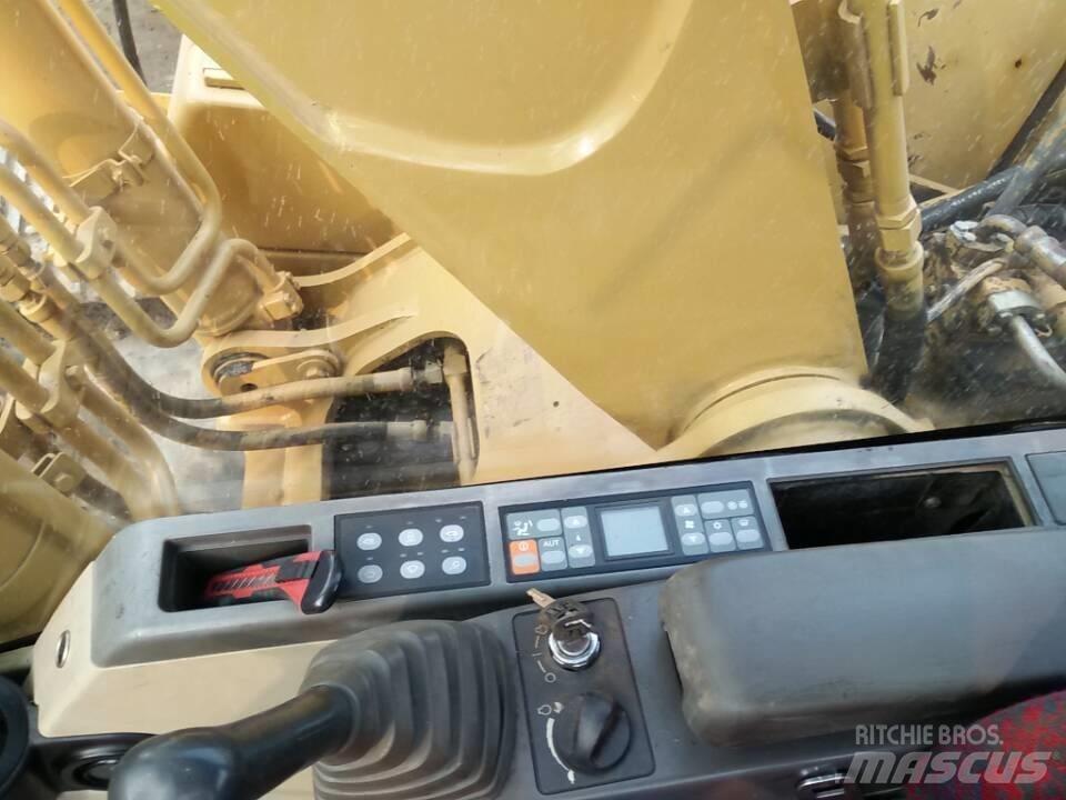 CAT 320 C Vikšriniai ekskavatoriai