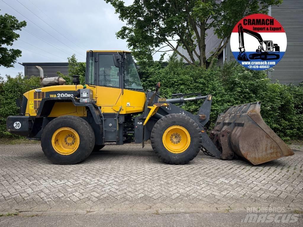 Komatsu WA 200 PZ-6 Naudoti ratiniai krautuvai