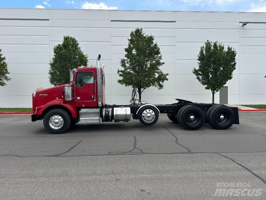 Kenworth T 800 Naudoti vilkikai