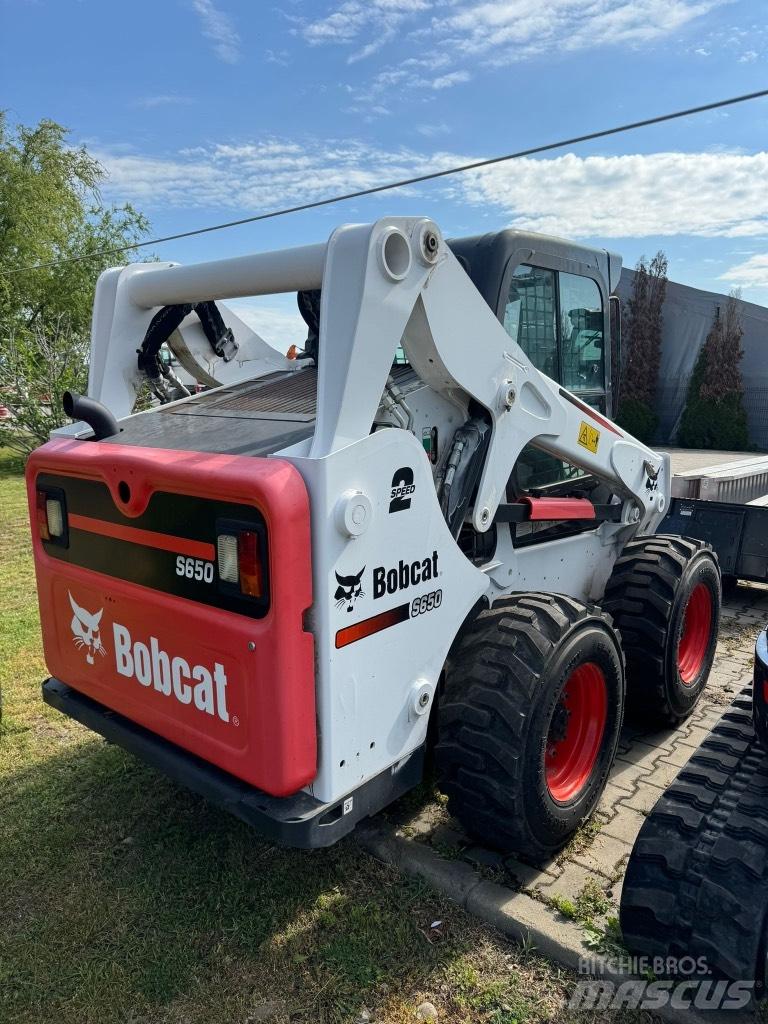Bobcat S 650 Krautuvai su šoniniu pasukimu
