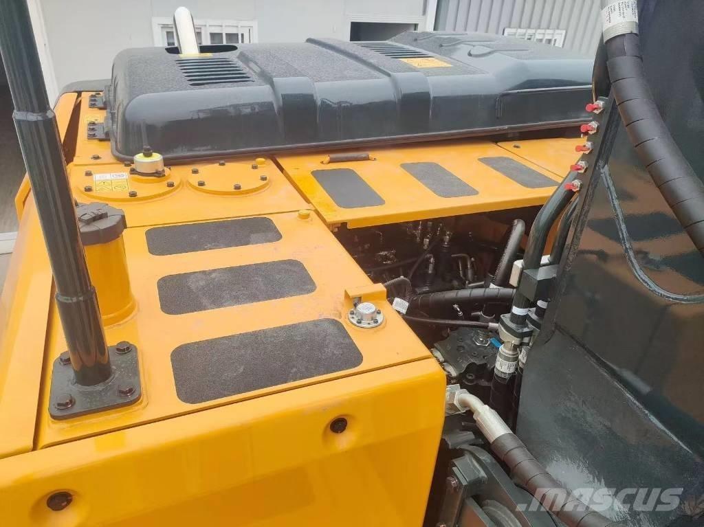 Hyundai HX 220 Vikšriniai ekskavatoriai