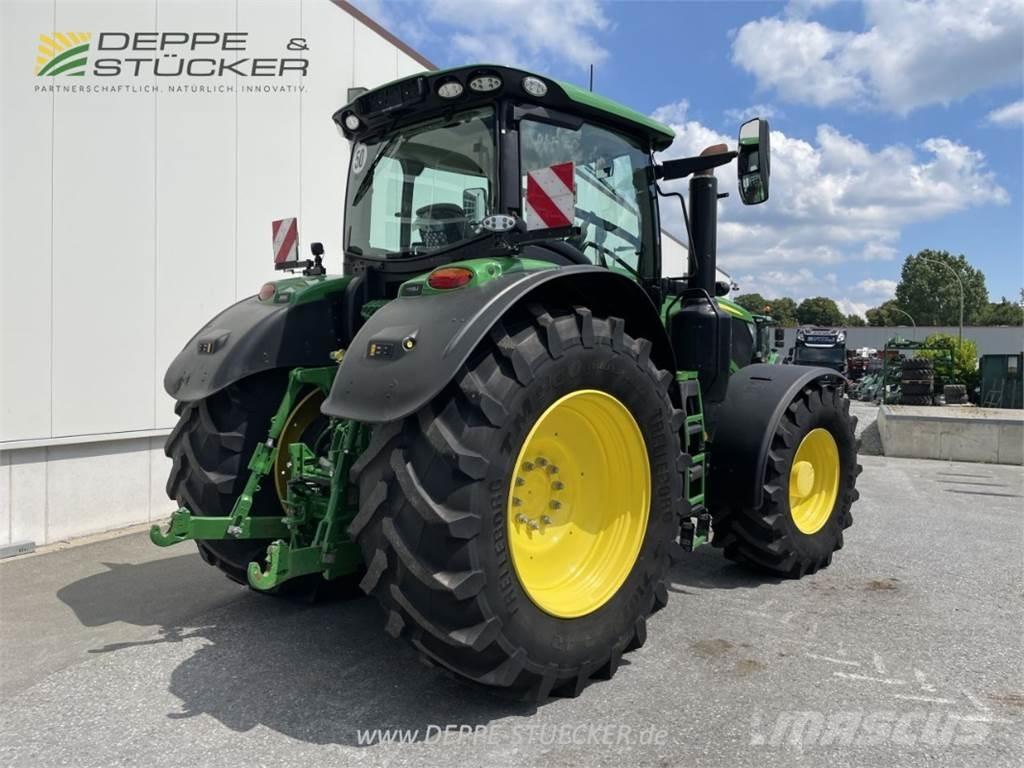 John Deere 6250R Traktoriai