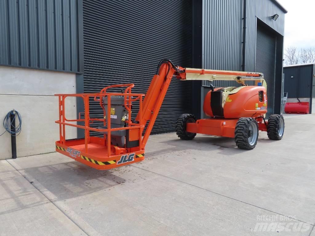 JLG 600 AJ Alkūniniai keltuvai