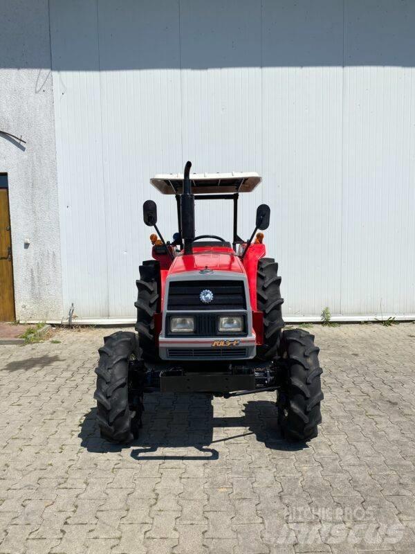 Mitsubishi MT28 Naudoti kompaktiški traktoriai