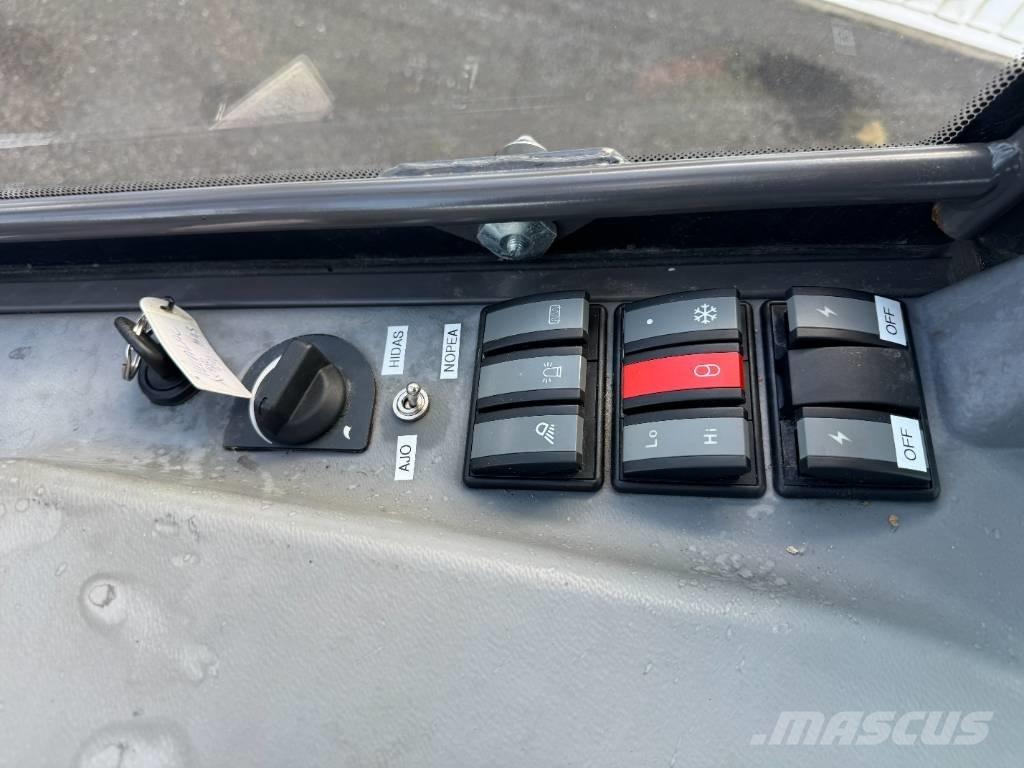 Mecalac AX 850 V Naudoti ratiniai krautuvai