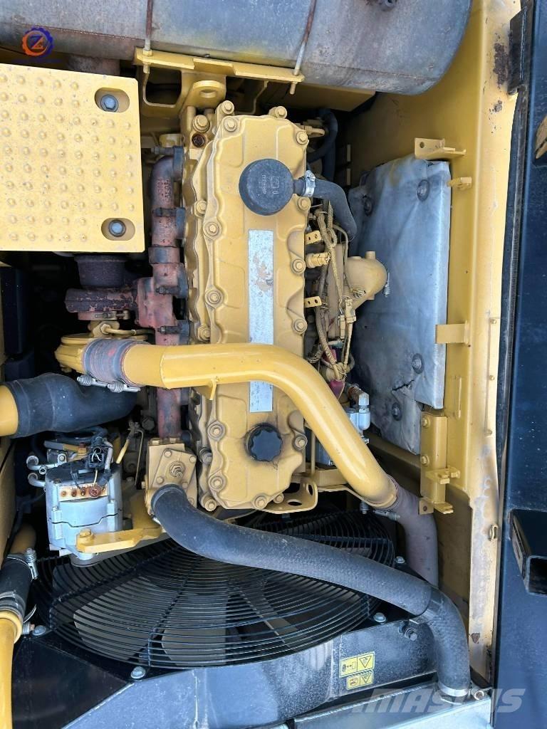 CAT 326 D Vikšriniai ekskavatoriai