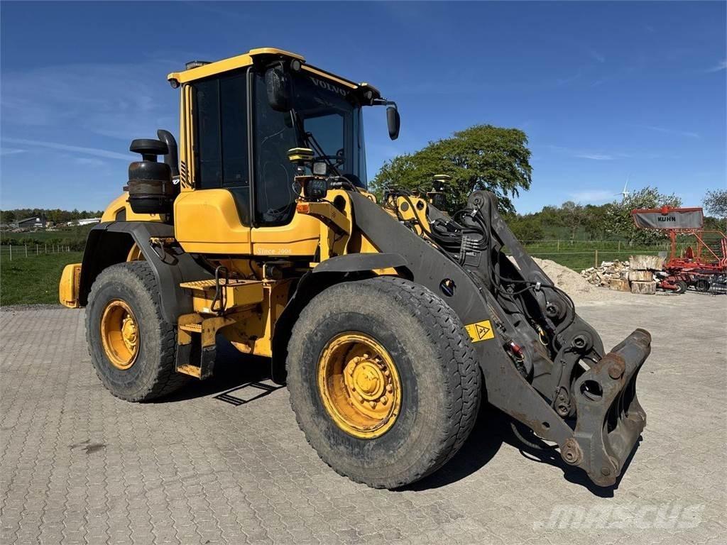 Volvo L60G Naudoti ratiniai krautuvai