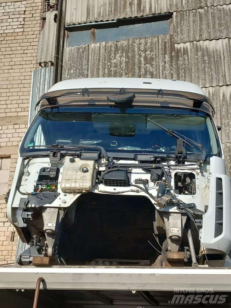 Renault Premium 460 Kabinos ir salonai