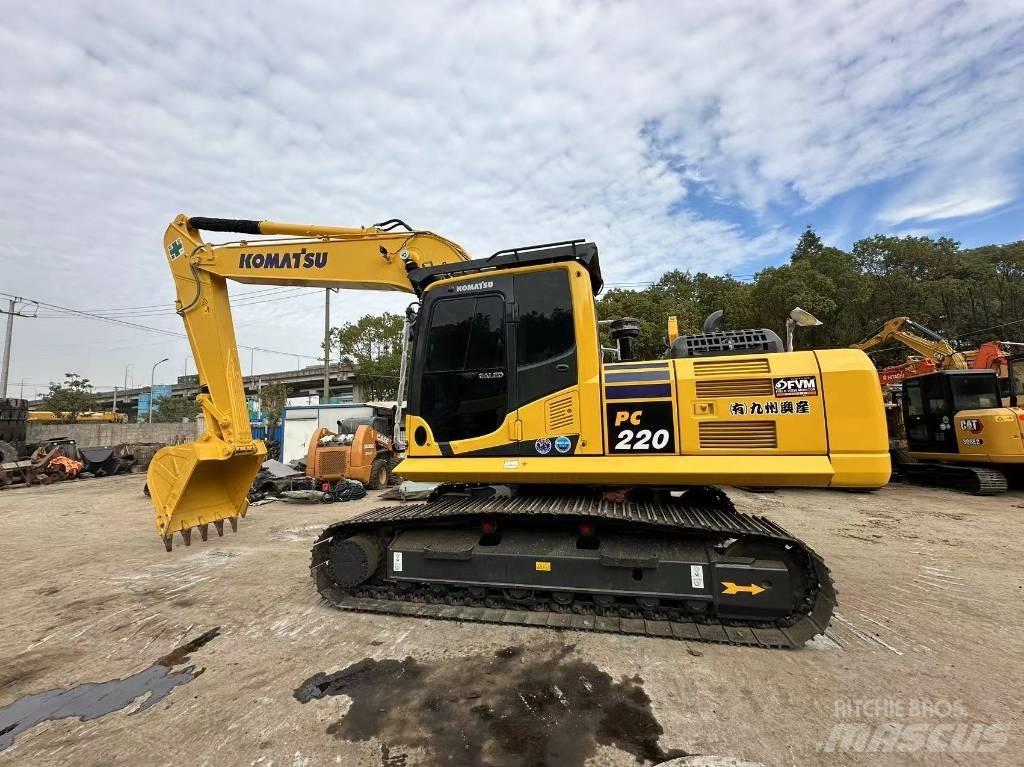 Komatsu PC 220 Vikšriniai ekskavatoriai