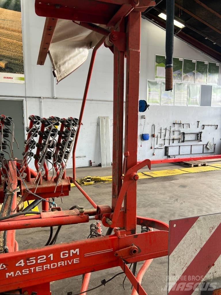 Kuhn GA 4521 Šieno grėbliai ir vartytuvai