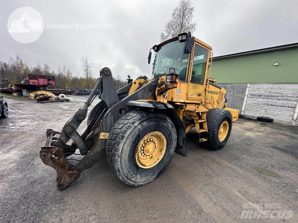 Volvo L 90 E Naudoti ratiniai krautuvai