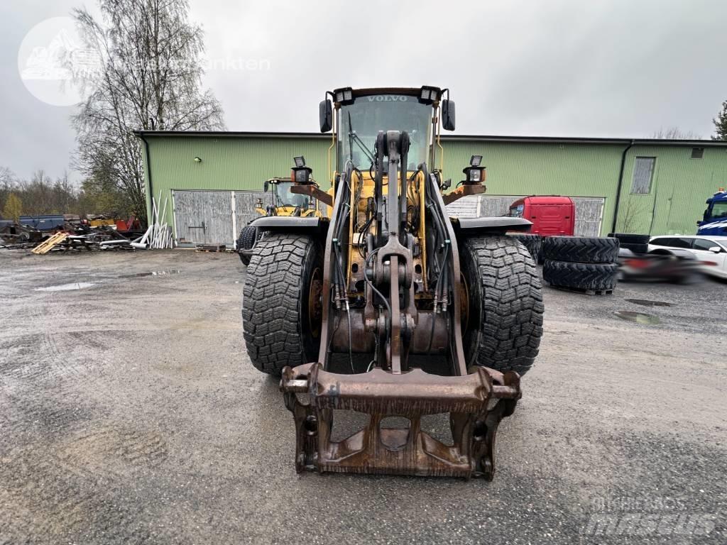 Volvo L 90 E Naudoti ratiniai krautuvai