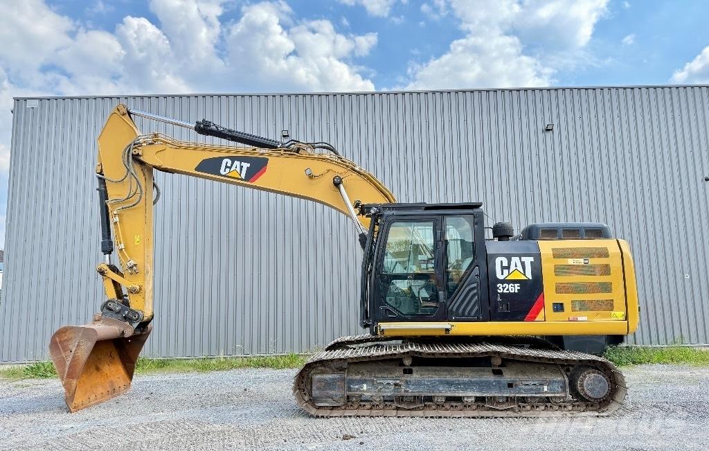 CAT 326 F L Vikšriniai ekskavatoriai