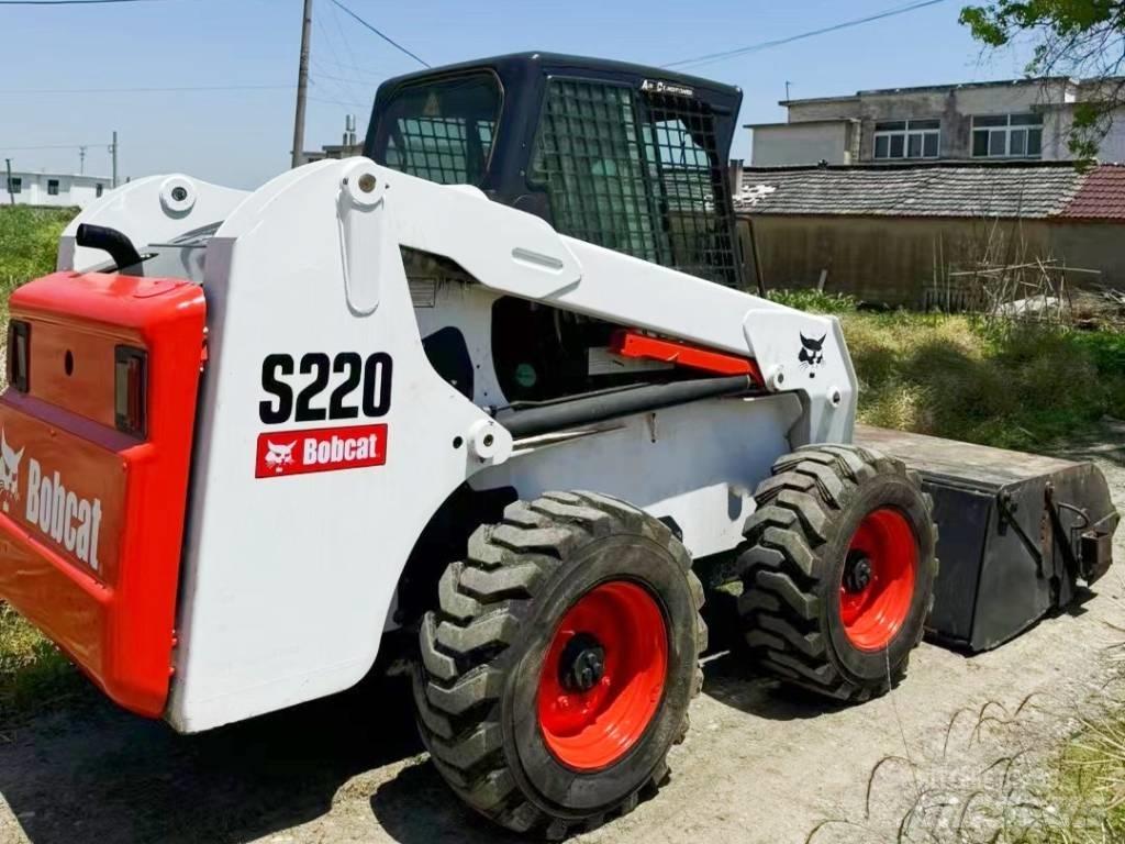 Bobcat S 220 Krautuvai su šoniniu pasukimu