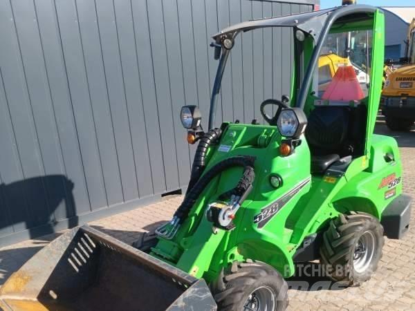 Avant 528 Krautuvai su šoniniu pasukimu