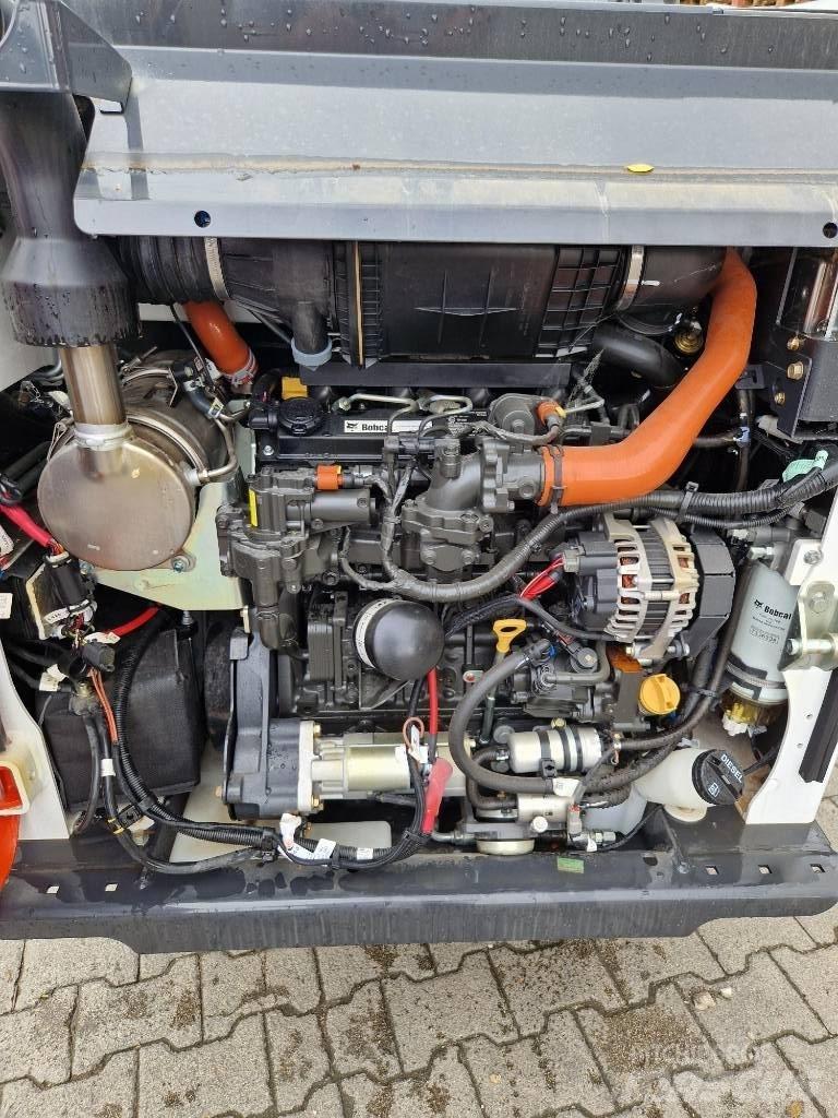 Bobcat T 450 Krautuvai su šoniniu pasukimu