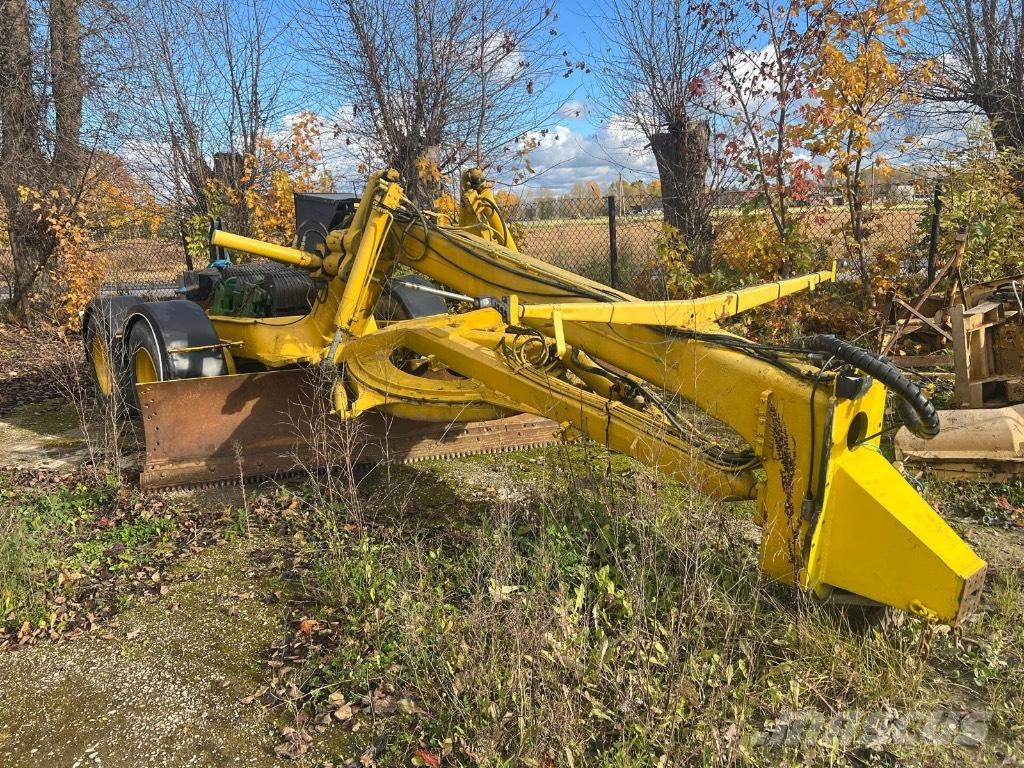 Lokomo AH132 Greideriai