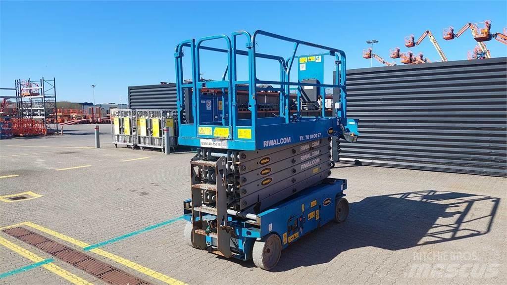 Genie GS4047 Žirkliniai keltuvai