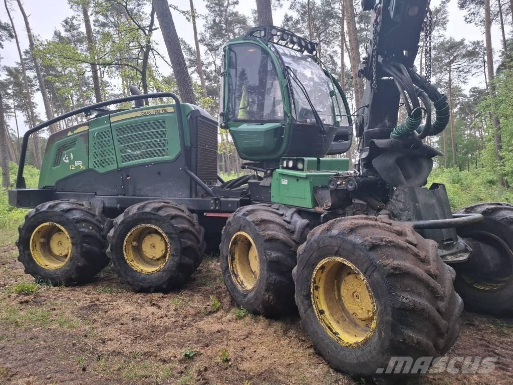 John Deere 1270 G Miško technika (Harvesteriai)