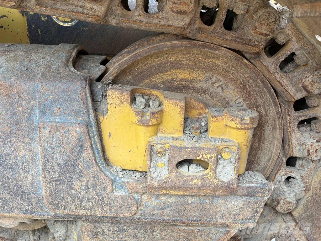Komatsu D65PX-18 Vikšriniai buldozeriai