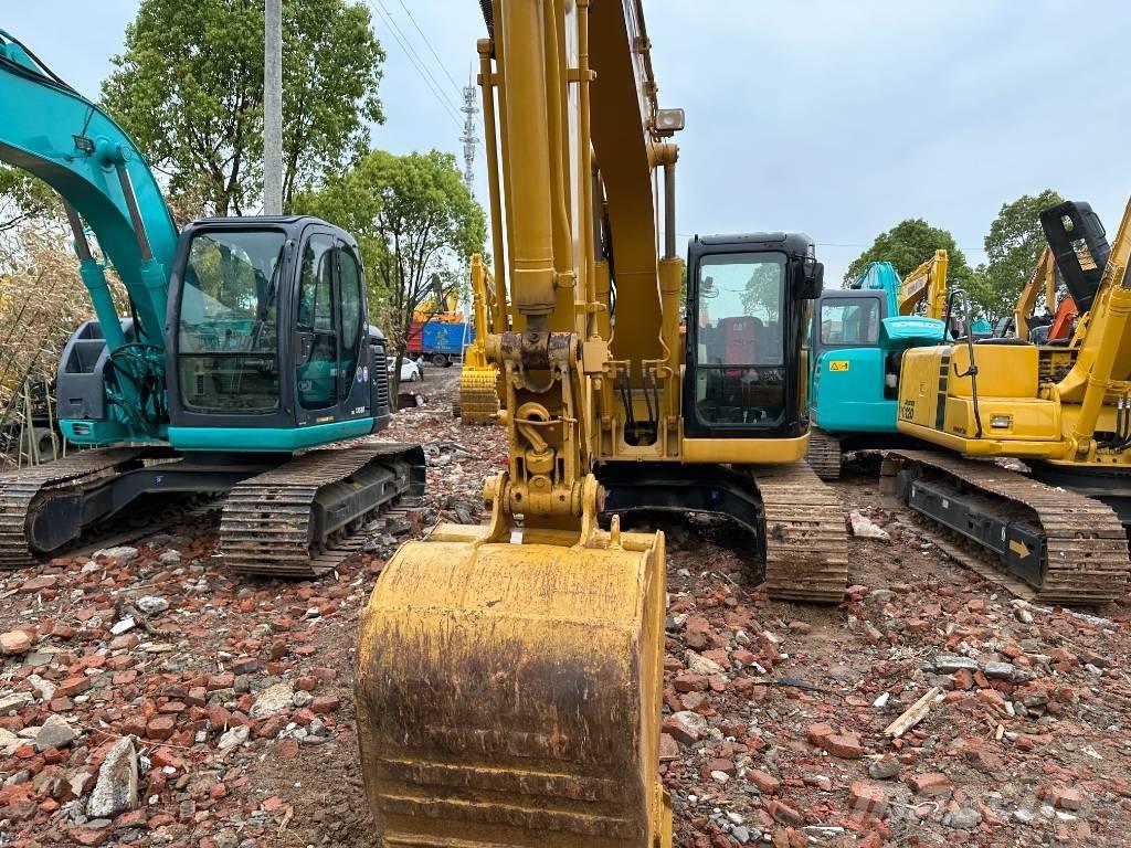 CAT 313C Vikšriniai ekskavatoriai