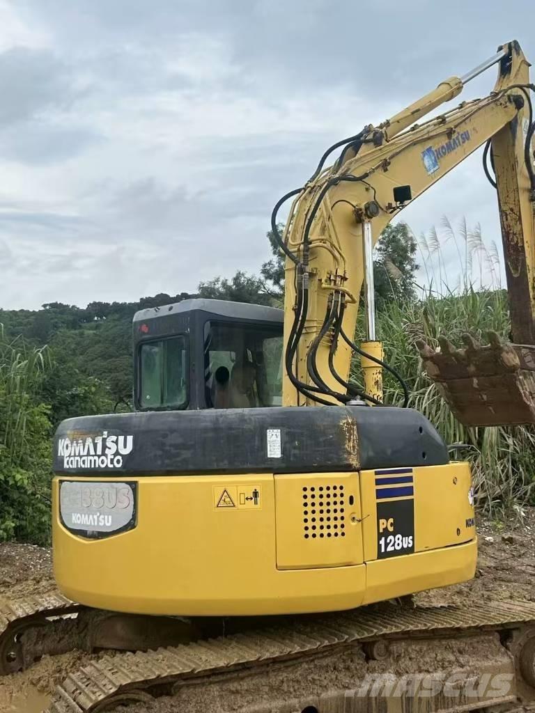 Komatsu PC 128US Vikšriniai ekskavatoriai