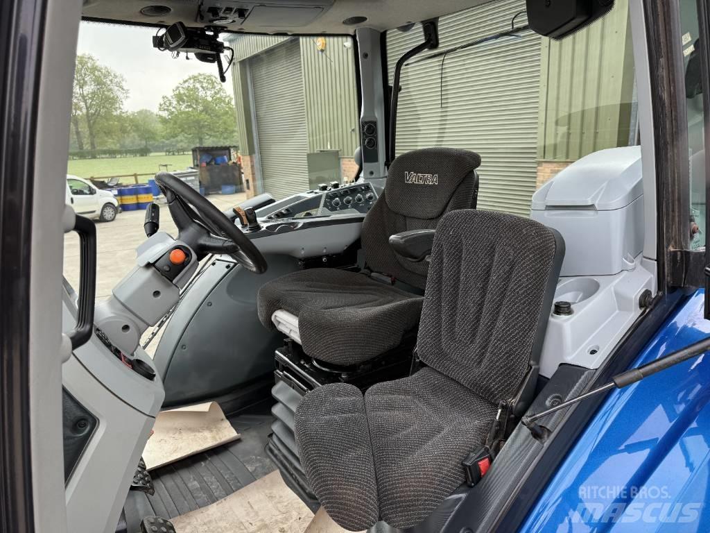 Valtra T 234 V Traktoriai