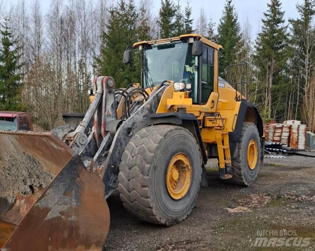 Volvo L 150 H Naudoti ratiniai krautuvai