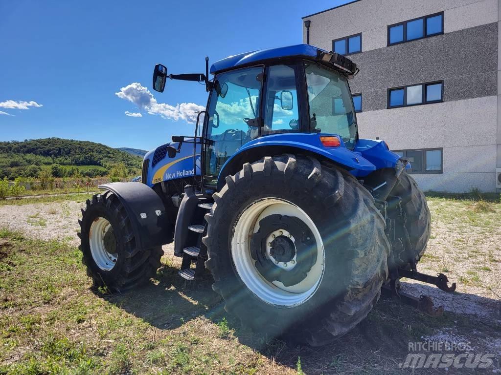 New Holland TG 285 Traktoriai