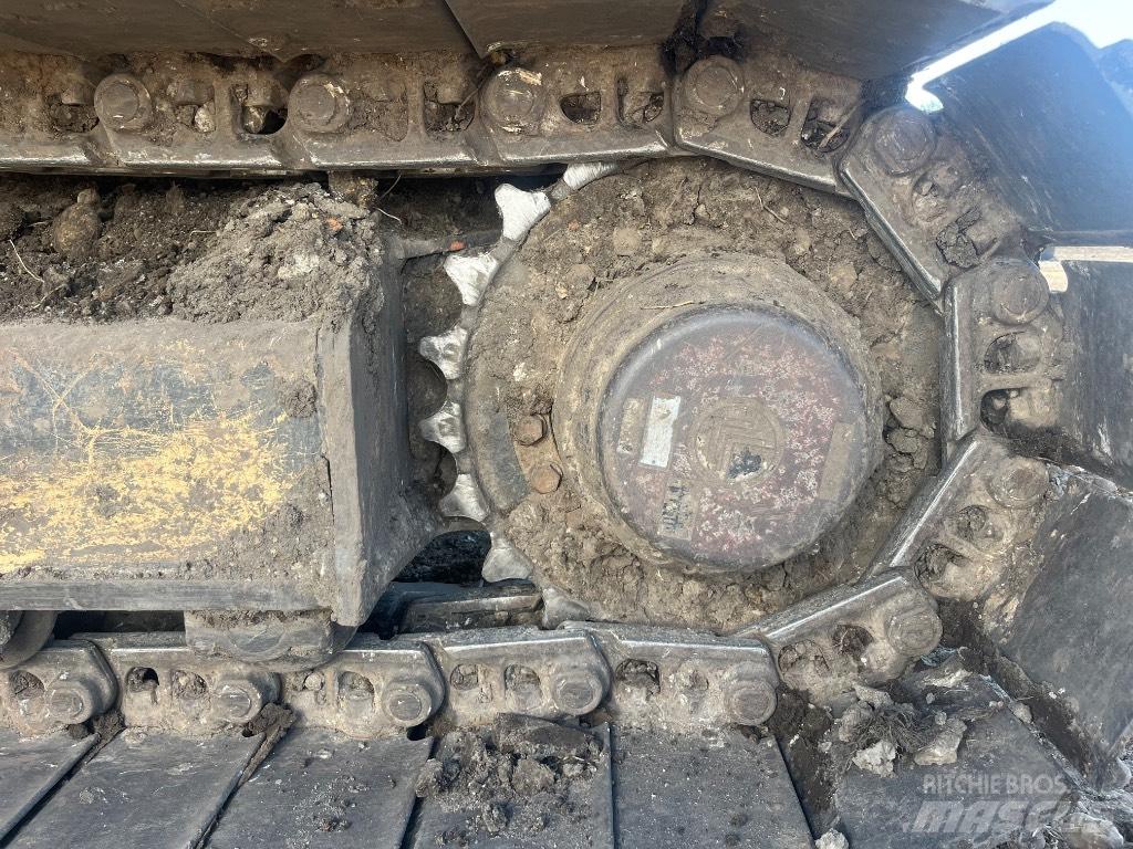 JCB JS 220 LC Vikšriniai ekskavatoriai