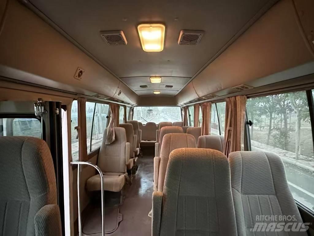 Toyota Coaster Tarpmiestiniai autobusai