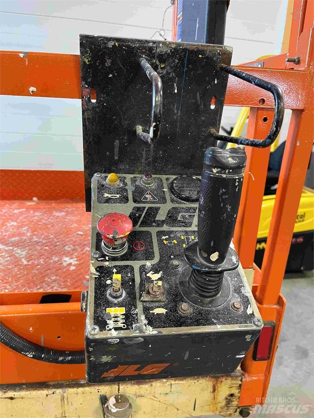 JLG 2646E2 Žirkliniai keltuvai
