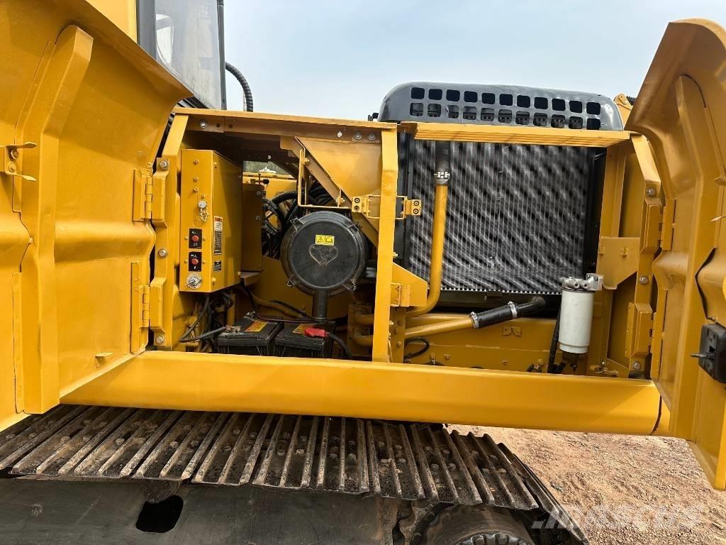 CAT 320 B Vikšriniai ekskavatoriai