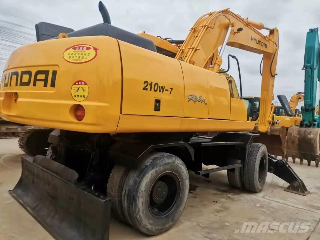 Hyundai 210-7 Ratiniai ekskavatoriai