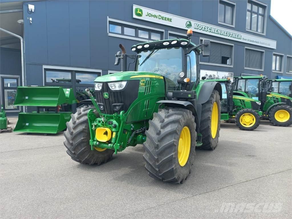 John Deere 6215R Traktoriai