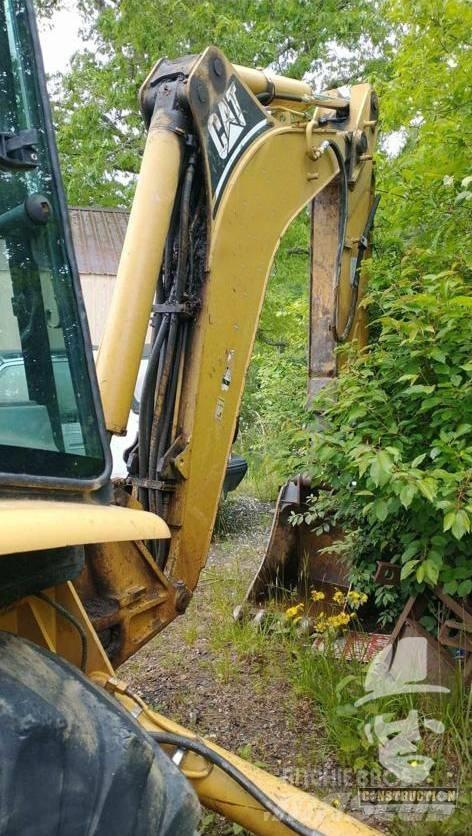 CAT 420 D Ekskavatoriniai krautuvai